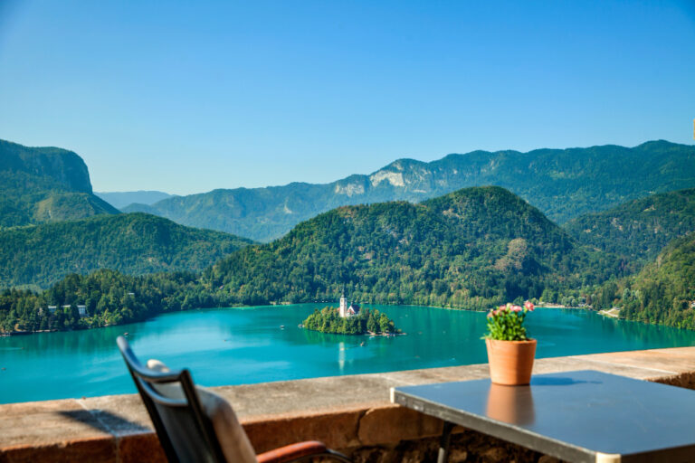 Where to Stay in Atitlán: 9 Luxurious Stays for a Relaxing Retreat Where to Stay in Atitlán
