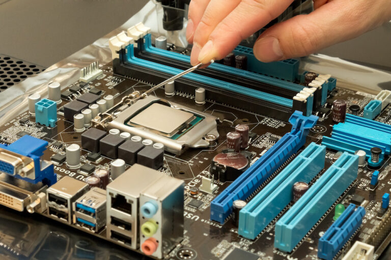 How Long Do Motherboards Last? Lifespan, Failure Signs & Tips How Long Do Motherboards Last