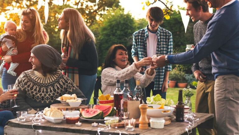 Some Backyard Parties for Short — NYT Style some backyard parties for short nyt