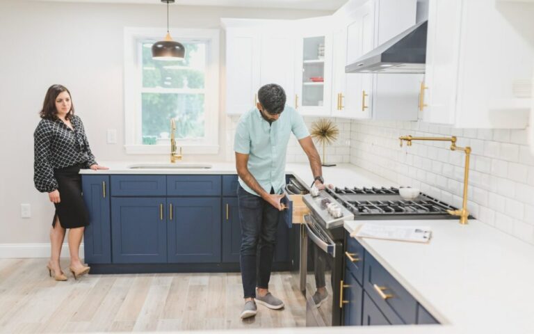 How to Tell If Your House Is Bugged